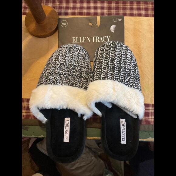 Ellen Tracy Shoes - Ellen Tracy Cozy Slippers - Large Size